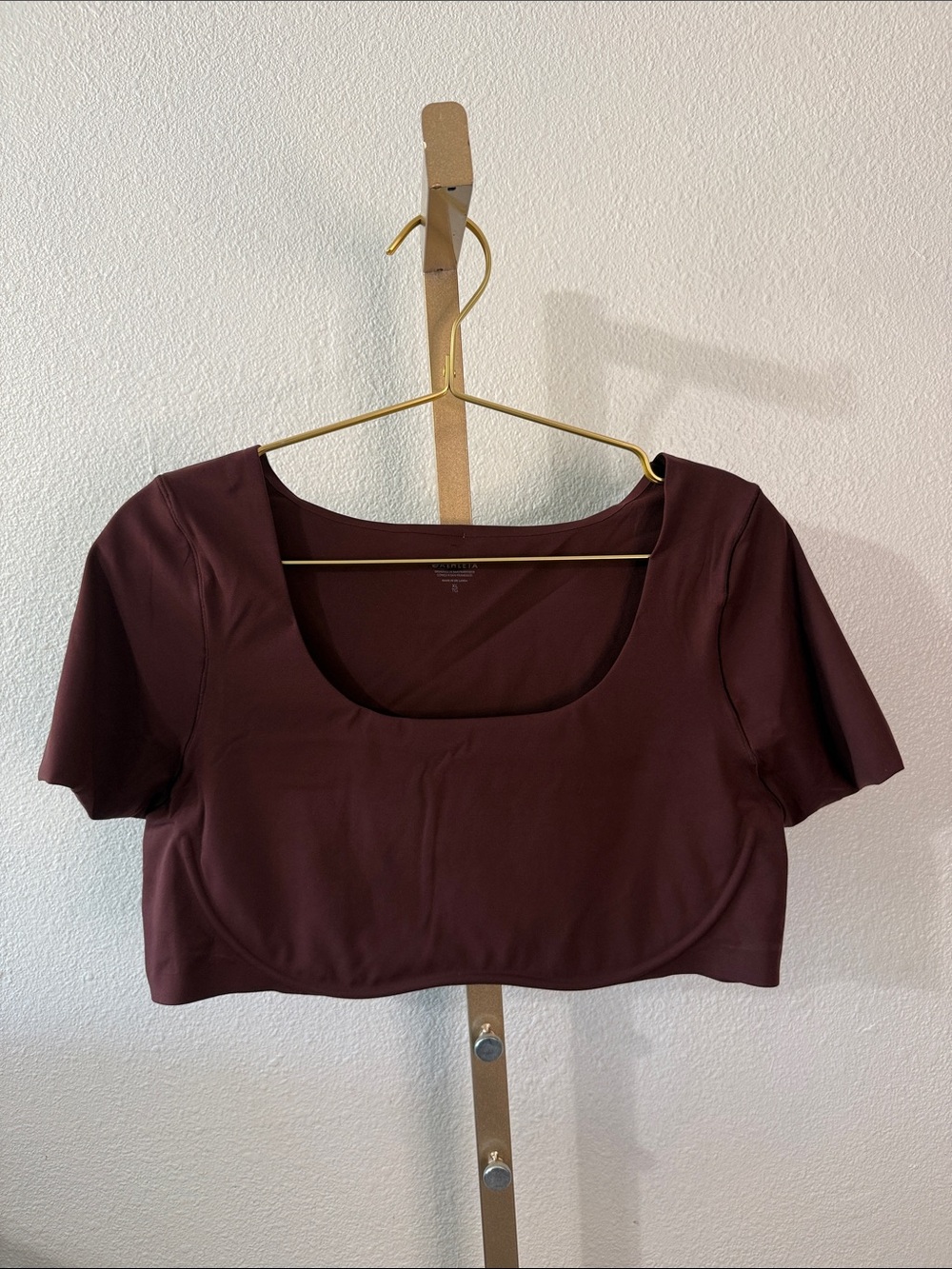 Athleta-Women’s Scoop Neck Cropped Top - brown- XL